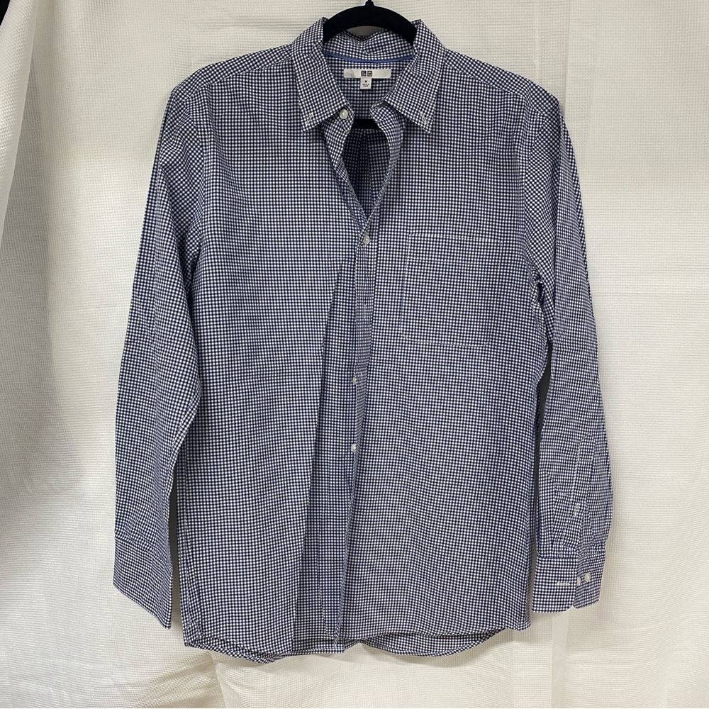 Uniqlo Men's Navy Gingham Button Down Shirt Size M